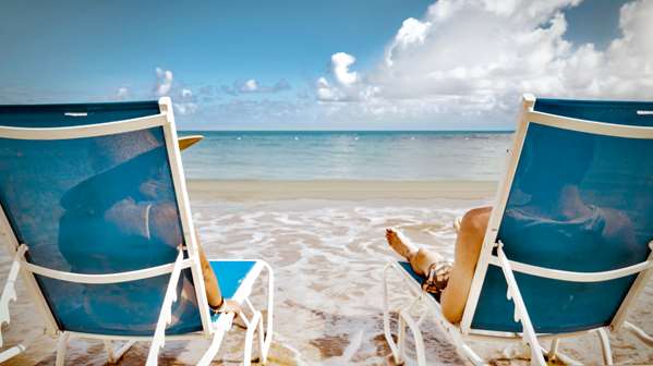 Beach - ESJ Towers Resort Isla Verde San Juan