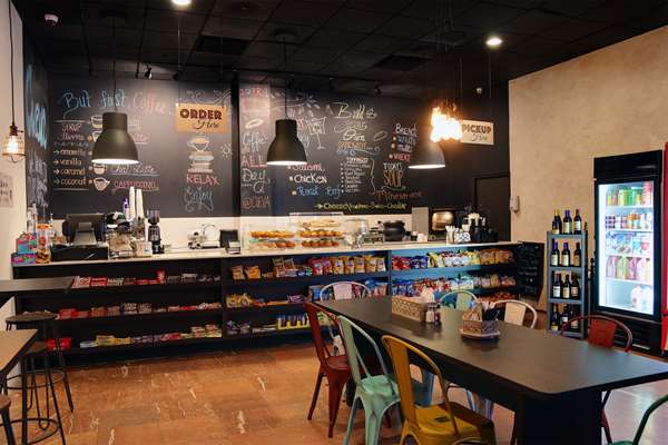 Restaurant - ESJ Towers Resort Isla Verde San Juan