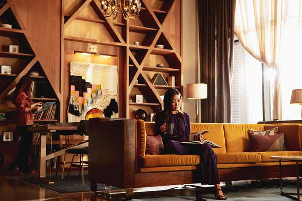  - Thompson Hotel Nashville - I-40 & I-65, Exit 209