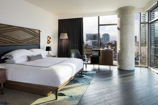  - Thompson Hotel Nashville - I-40 & I-65, Exit 209