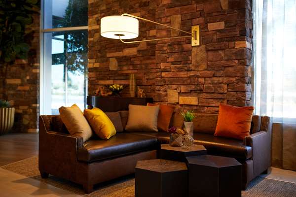  - Hyatt Place Hotel Las Vegas at Silverton Village - I-15, Exit 33