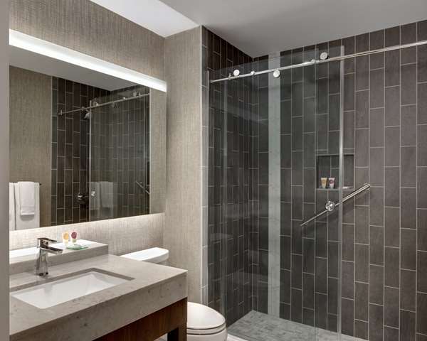  - Hyatt Place Hotel Las Vegas at Silverton Village - I-15, Exit 33