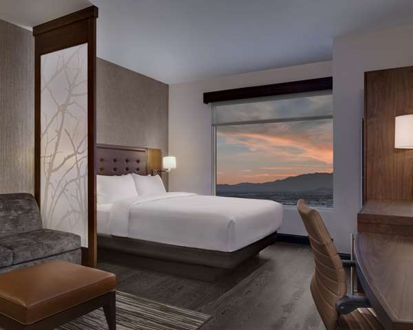  - Hyatt Place Hotel Las Vegas at Silverton Village - I-15, Exit 33