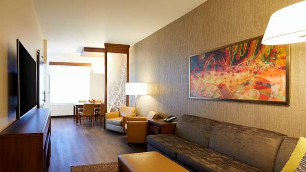 Suite - Hyatt Place Hotel Las Vegas at Silverton Village - I-15, Exit 33