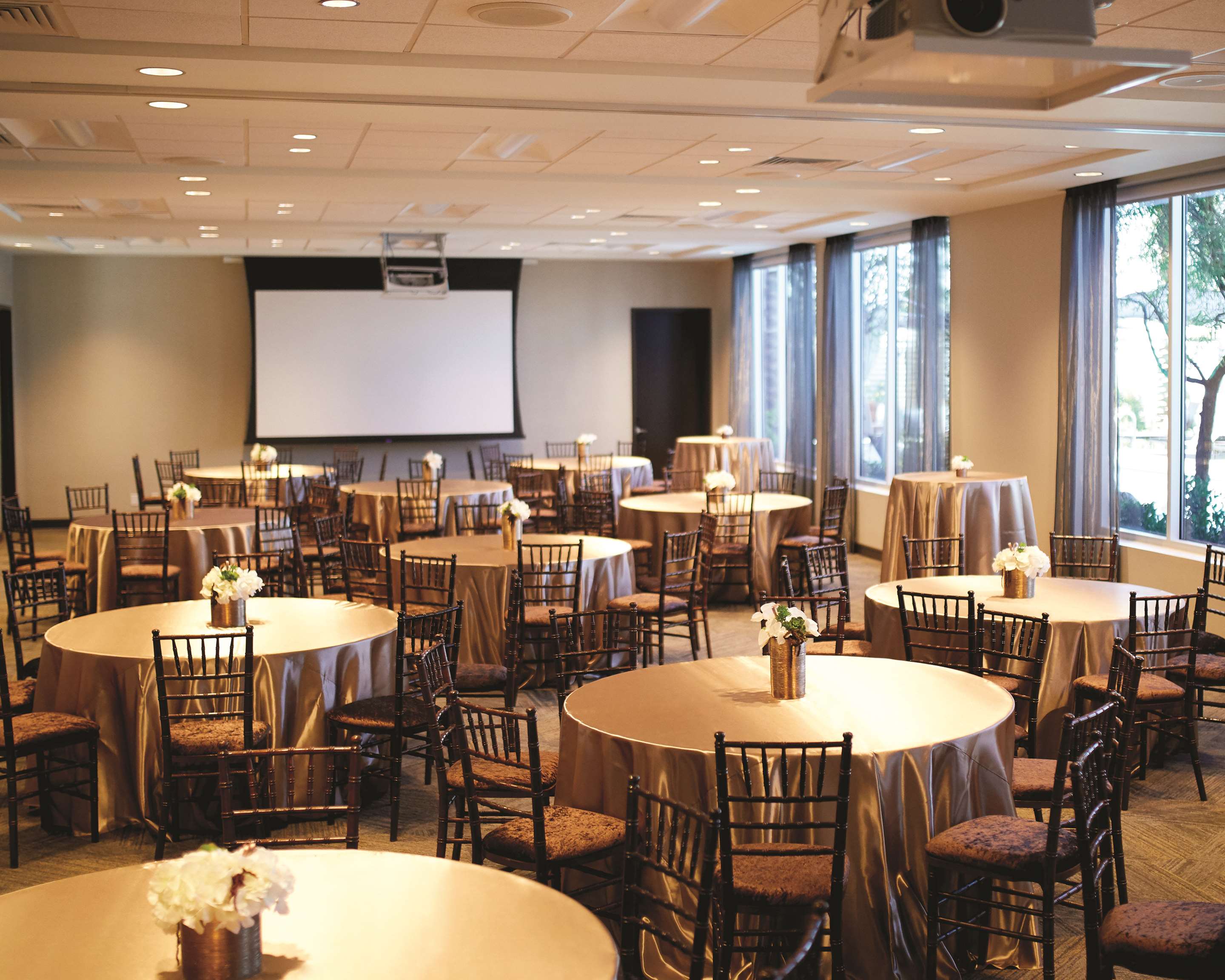 Meeting Room | Hyatt Place Las Vegas at Silverton Village