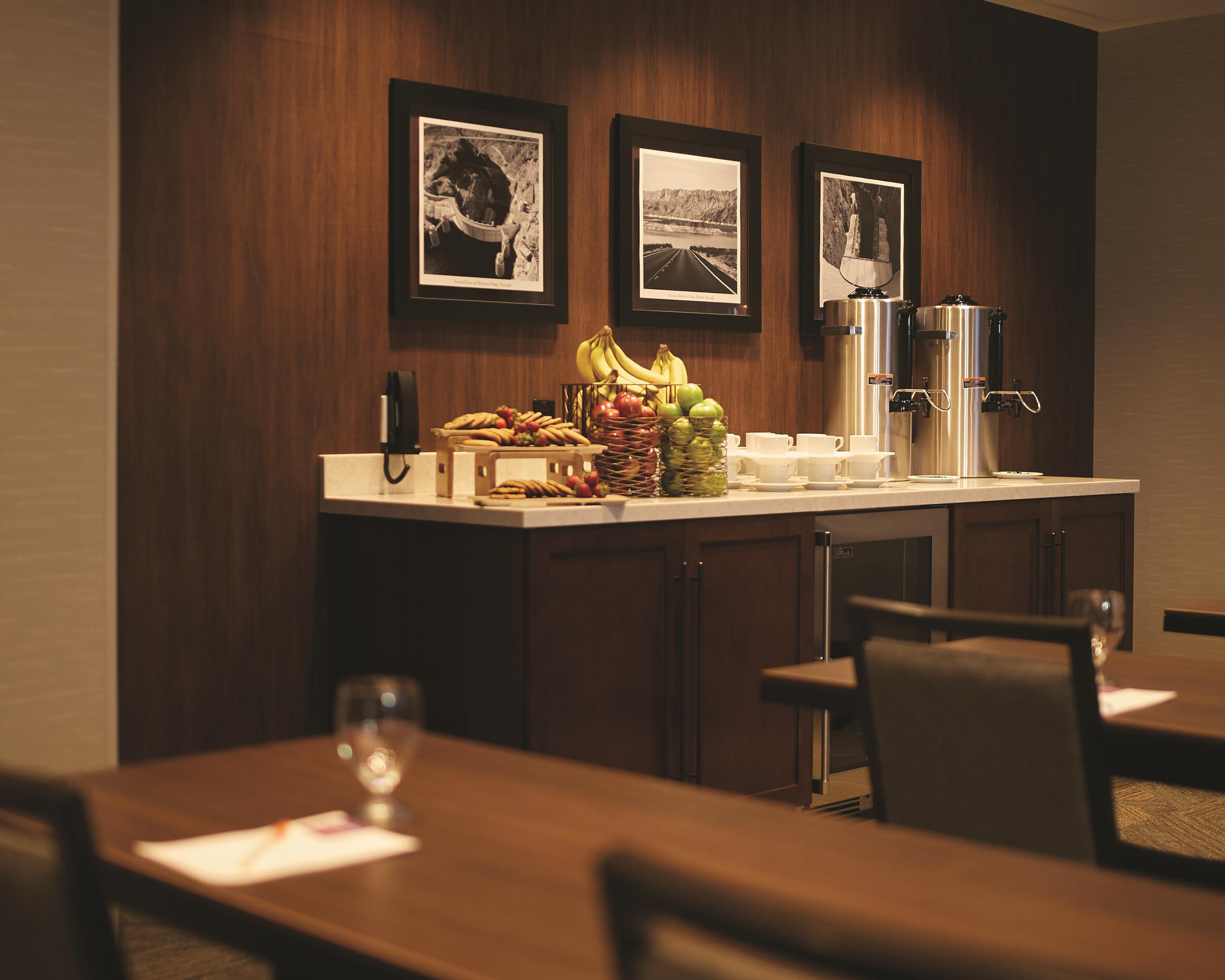 Meeting Room | Hyatt Place Las Vegas at Silverton Village