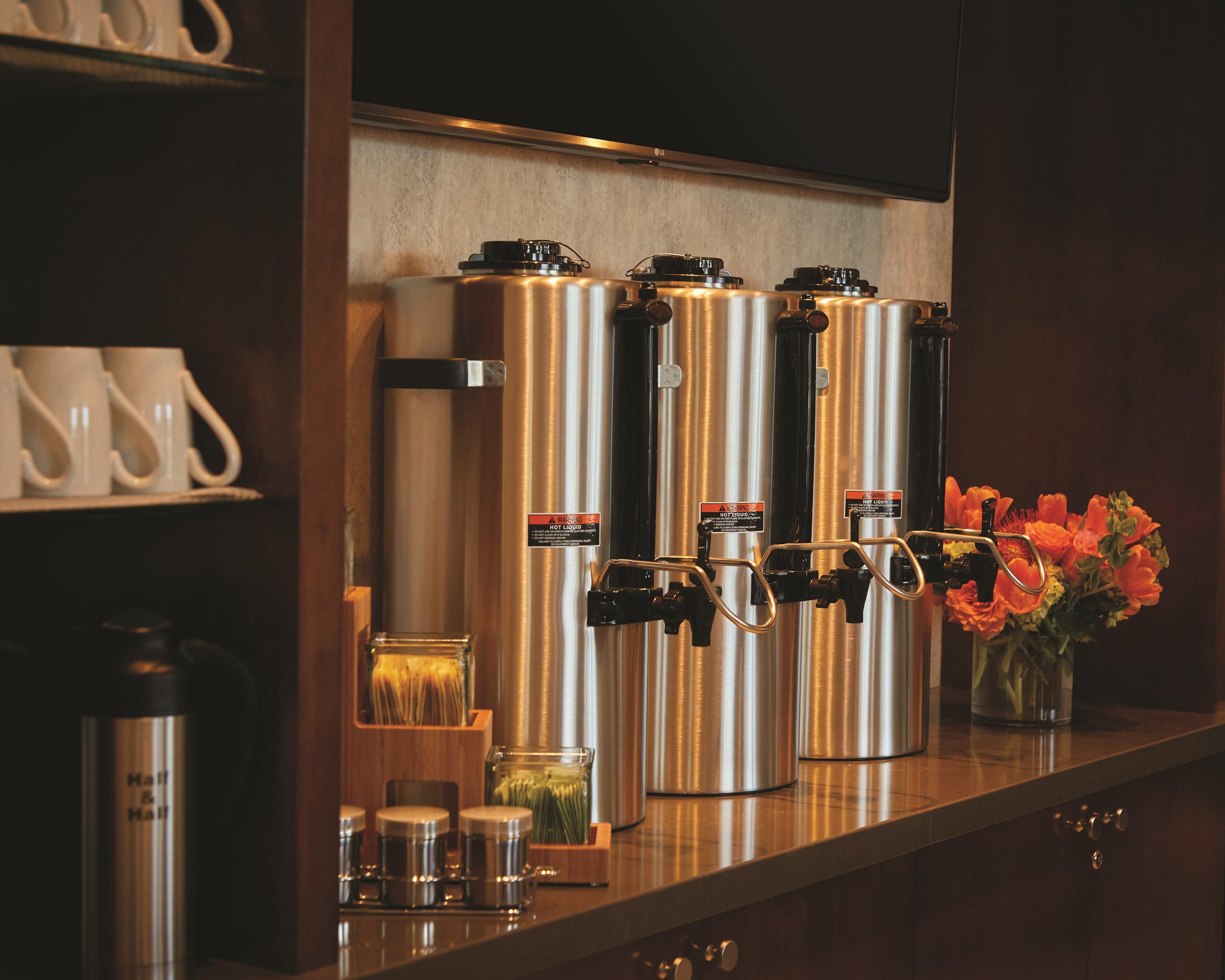 Lobby | Hyatt Place Las Vegas at Silverton Village