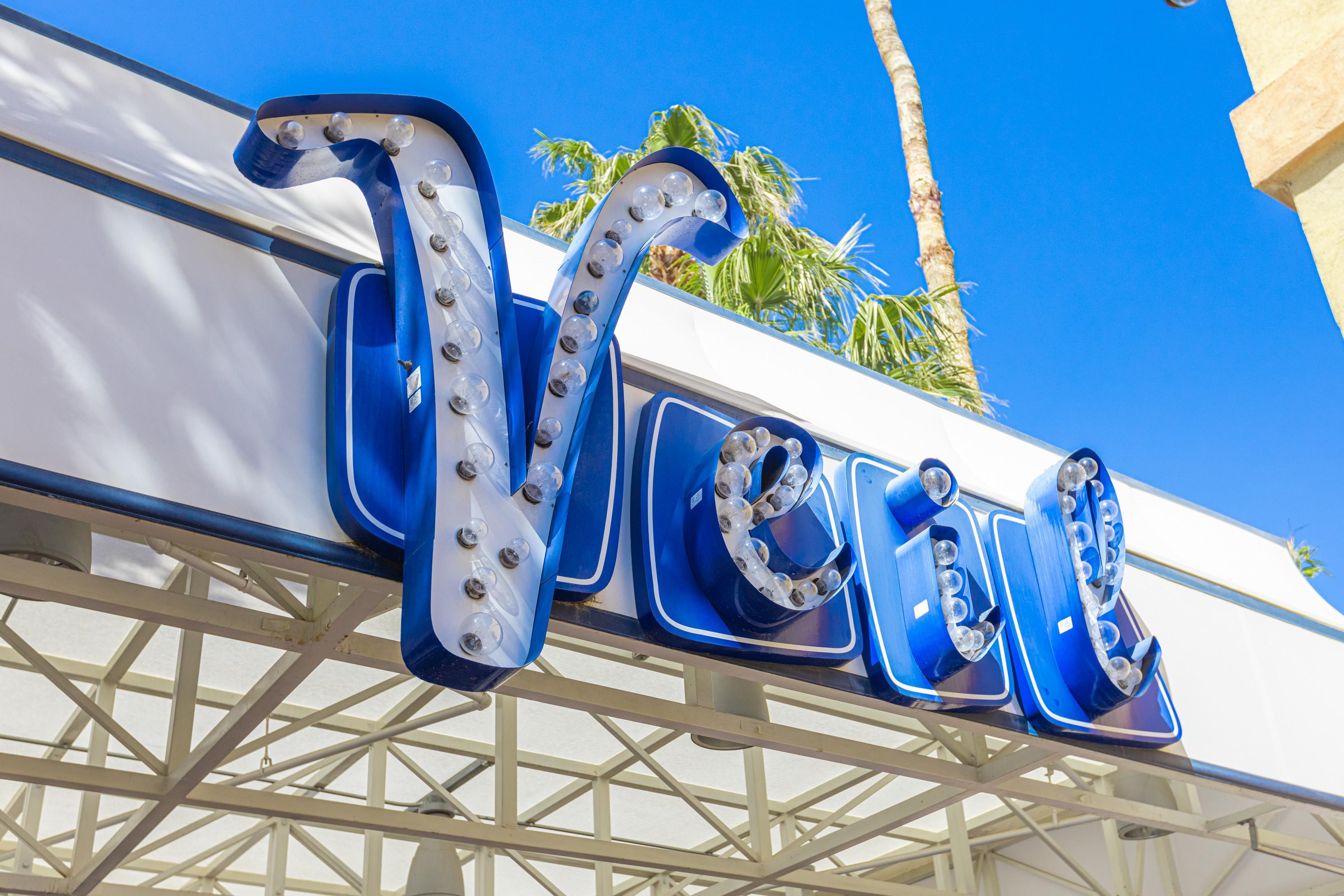 Destination | Hyatt Place Las Vegas at Silverton Village