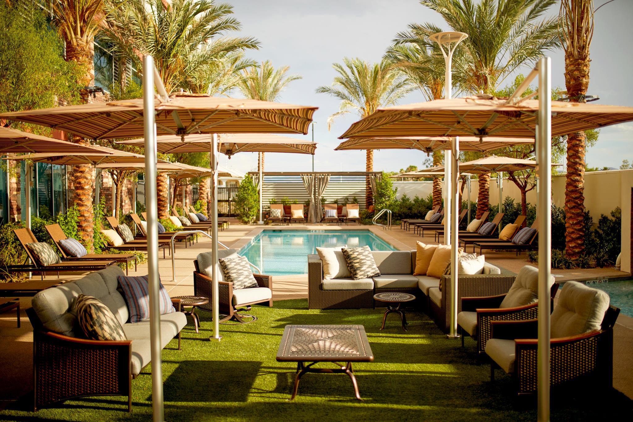 Pool | Hyatt Place Las Vegas at Silverton Village