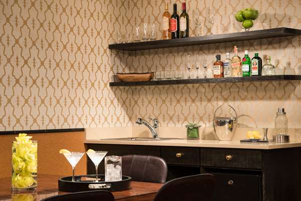 Suite - Gild Hall Hotel New York