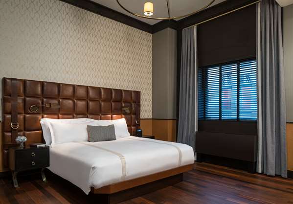 Suite - Gild Hall Hotel New York