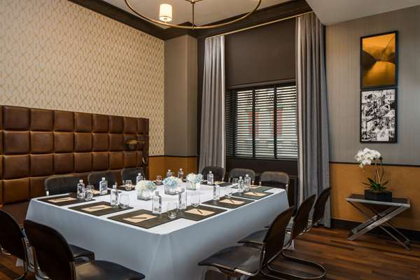  - Gild Hall Hotel New York