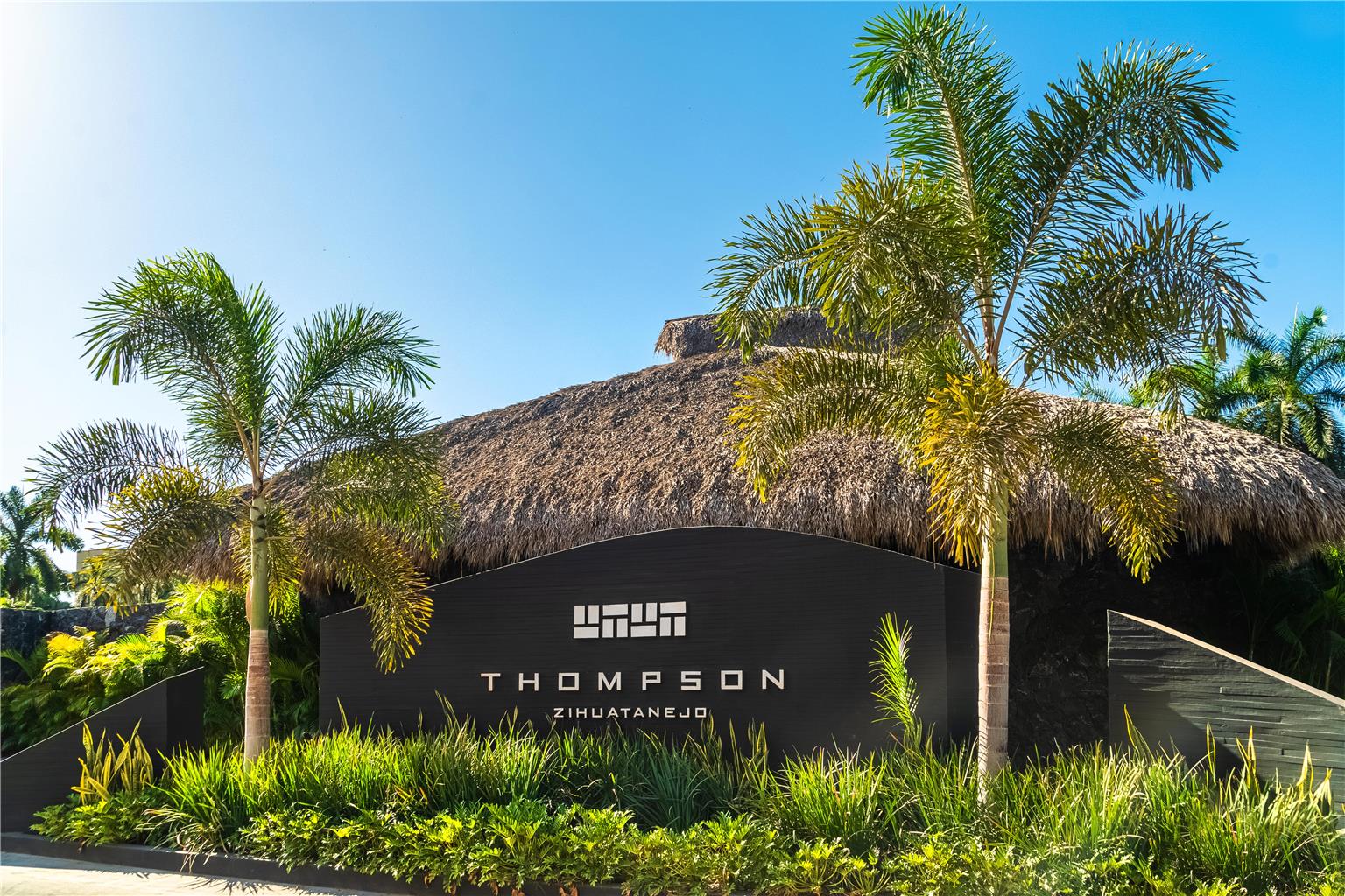 Thompson Zihuatanejo