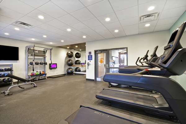 Fitness/ Exercise Room - Tru by Hilton Huber Heights - I-70, Exit 38