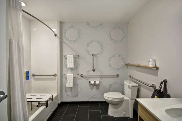  - Tru by Hilton Huber Heights - I-70, Exit 38