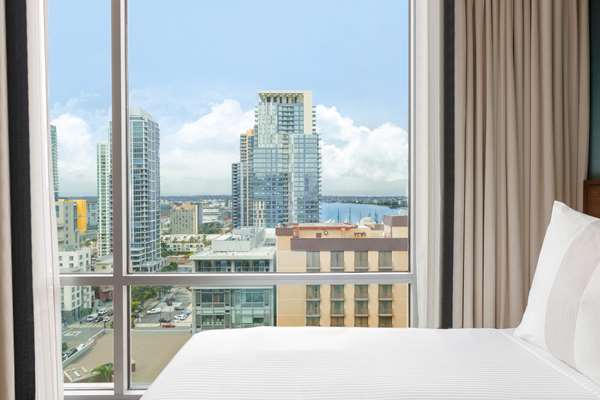  - Carte Hotel Downtown San Diego - I-5, Exits 16B & 17