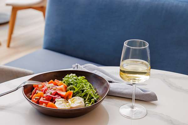 Restaurant - Carte Hotel Downtown San Diego - I-5, Exits 16B & 17