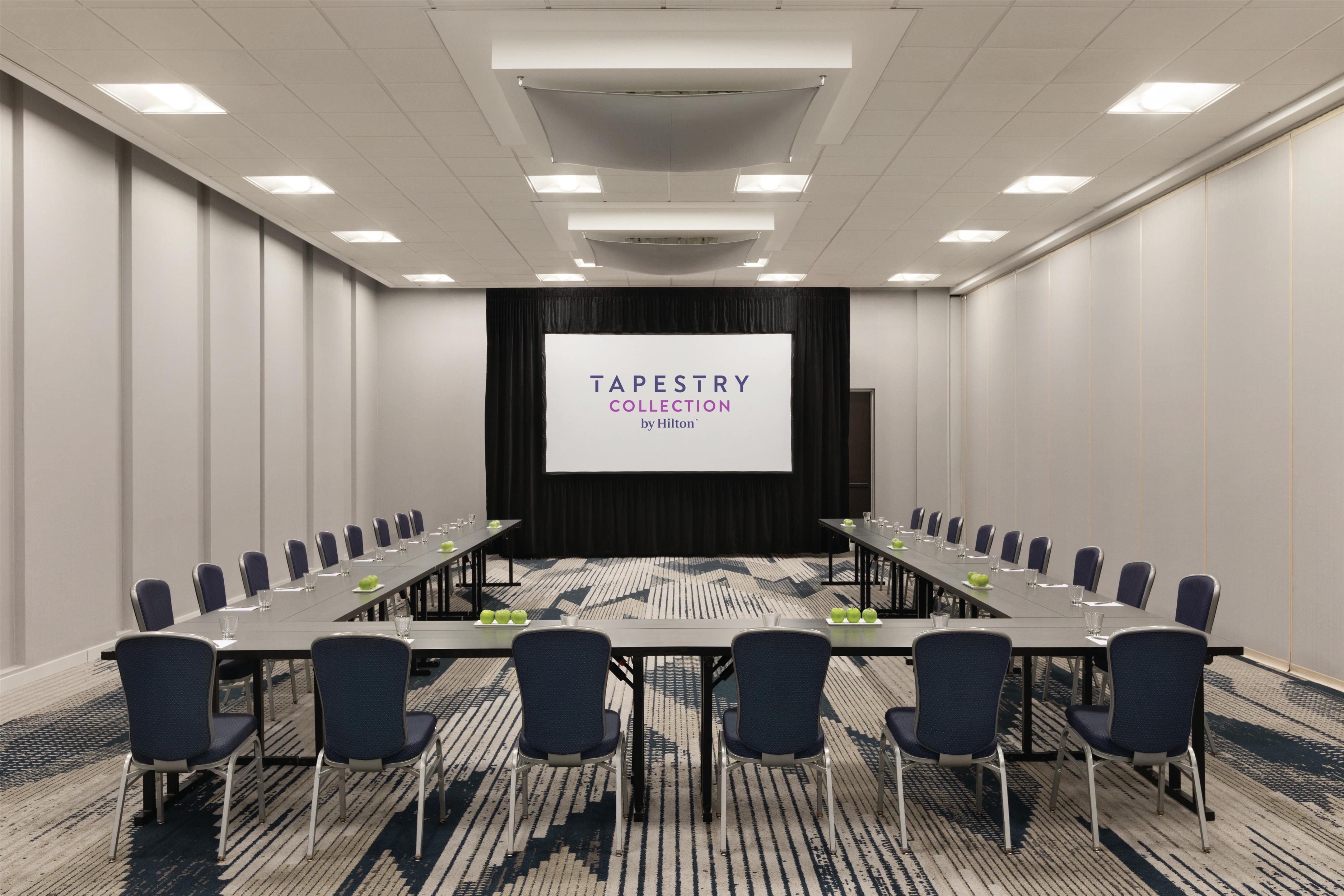 Meeting Room | Hotel Alba, Tapestry Collection by Hilton