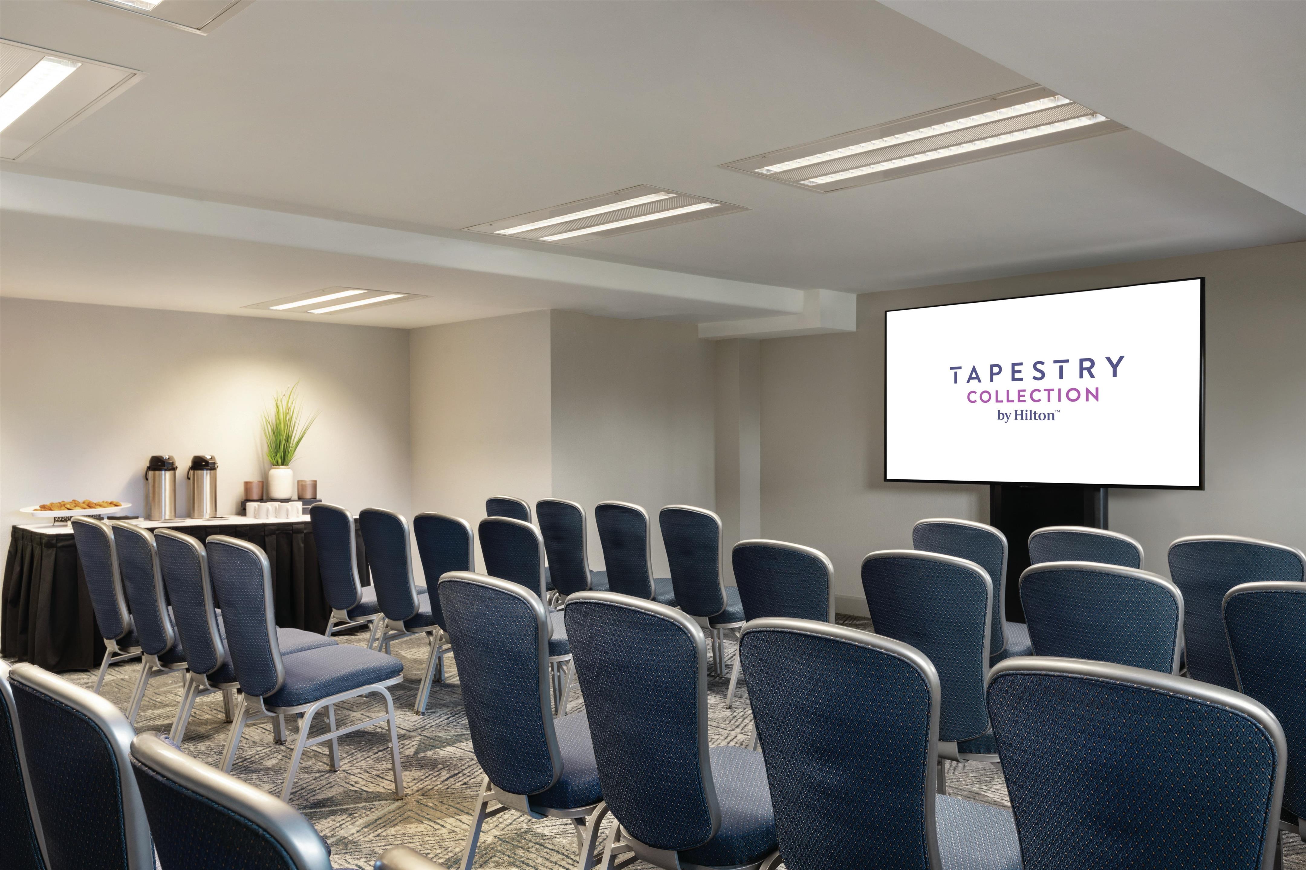 Meeting Room | Hotel Alba, Tapestry Collection by Hilton
