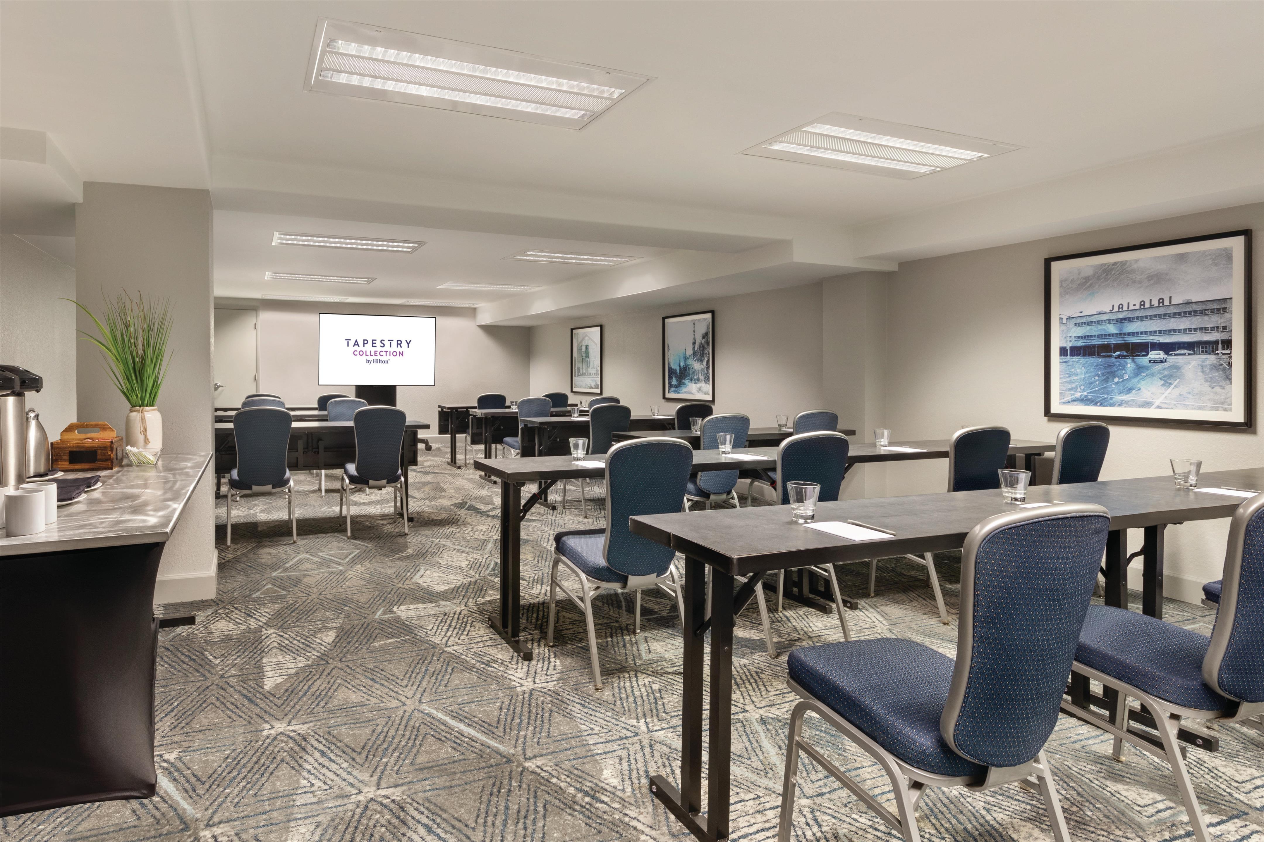 Meeting Room | Hotel Alba, Tapestry Collection by Hilton