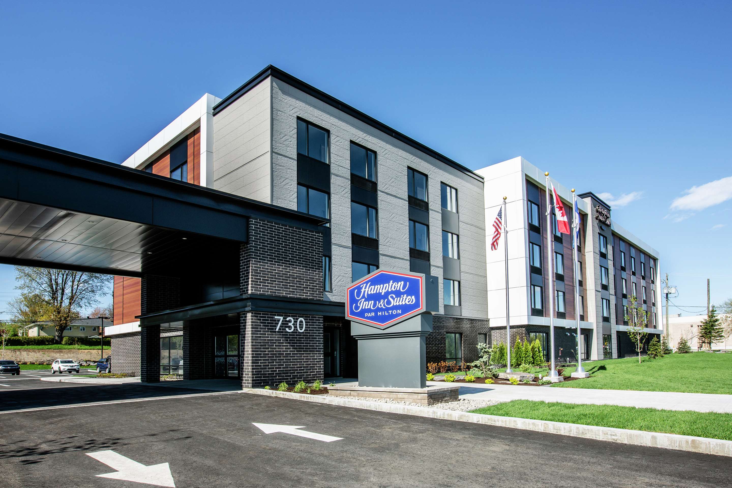 Exterior | Hampton Inn & Suites by Hilton Quebec City Beauport
