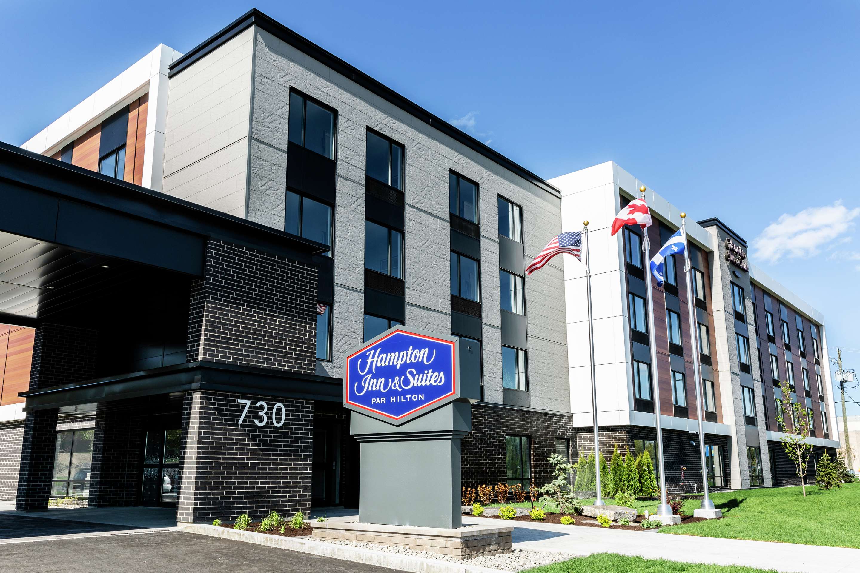 Exterior | Hampton Inn & Suites by Hilton Quebec City Beauport