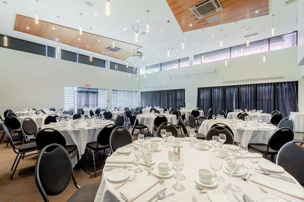 Restaurant - DoubleTree Resort by Hilton Hotel Quebec City