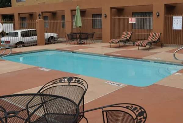 Pool - Ramada Inn Santa Fe