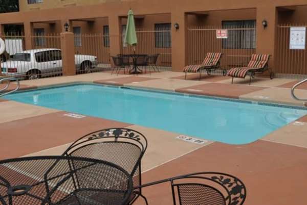 Pool - Ramada Inn Santa Fe