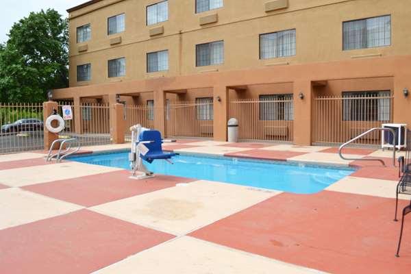 Pool - Ramada Inn Santa Fe