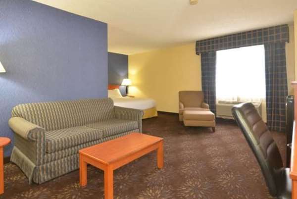  - Ramada Inn Santa Fe