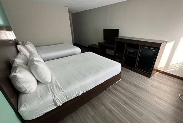  - Baymont Inn & Suites North Myrtle Beach