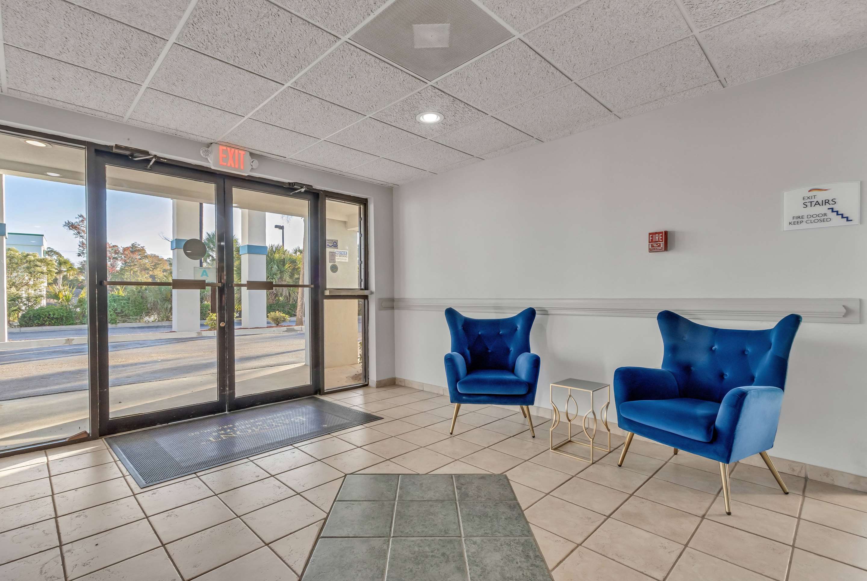 Lobby | Baymont by Wyndham North Myrtle Beach