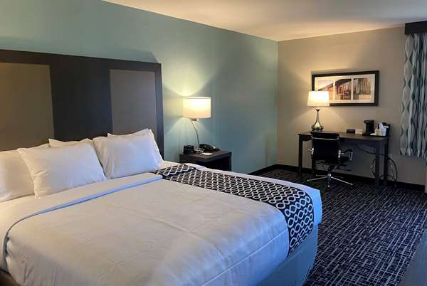  - La Quinta Inn & Suites Jonesboro