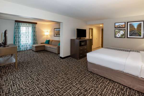  - La Quinta Inn & Suites Jonesboro