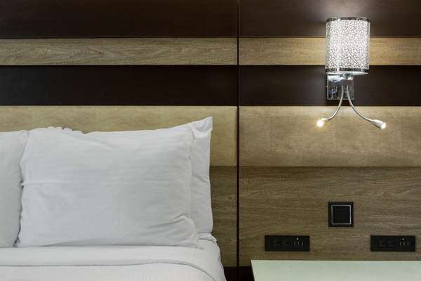  - La Quinta Inn & Suites Branson