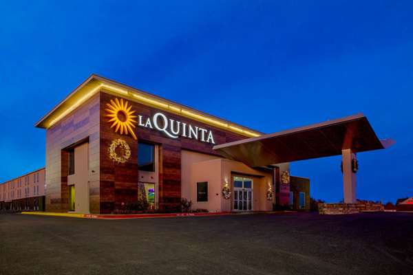 Exterior view - La Quinta Inn & Suites Branson
