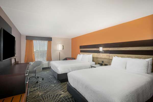  - La Quinta Inn & Suites Branson
