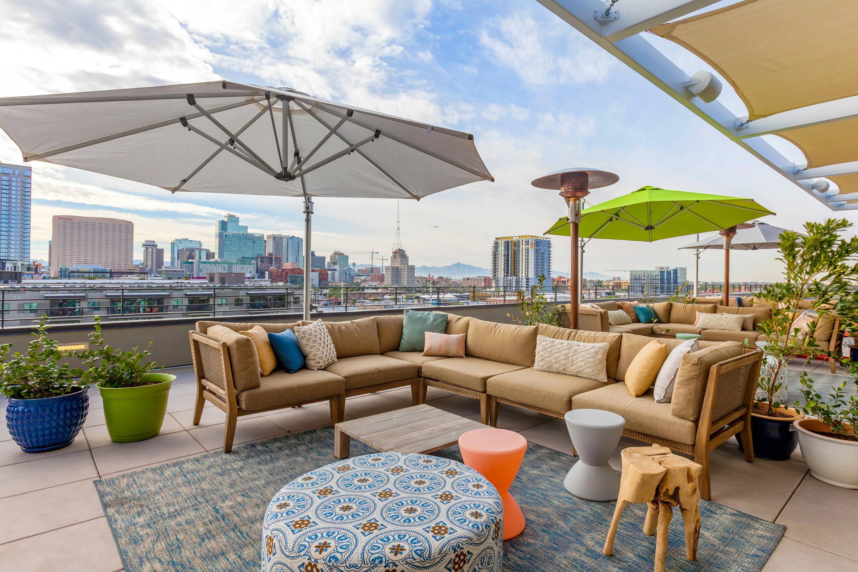 Rooftop bar and lounge | Cambria Hotel Downtown Phoenix Convention Center