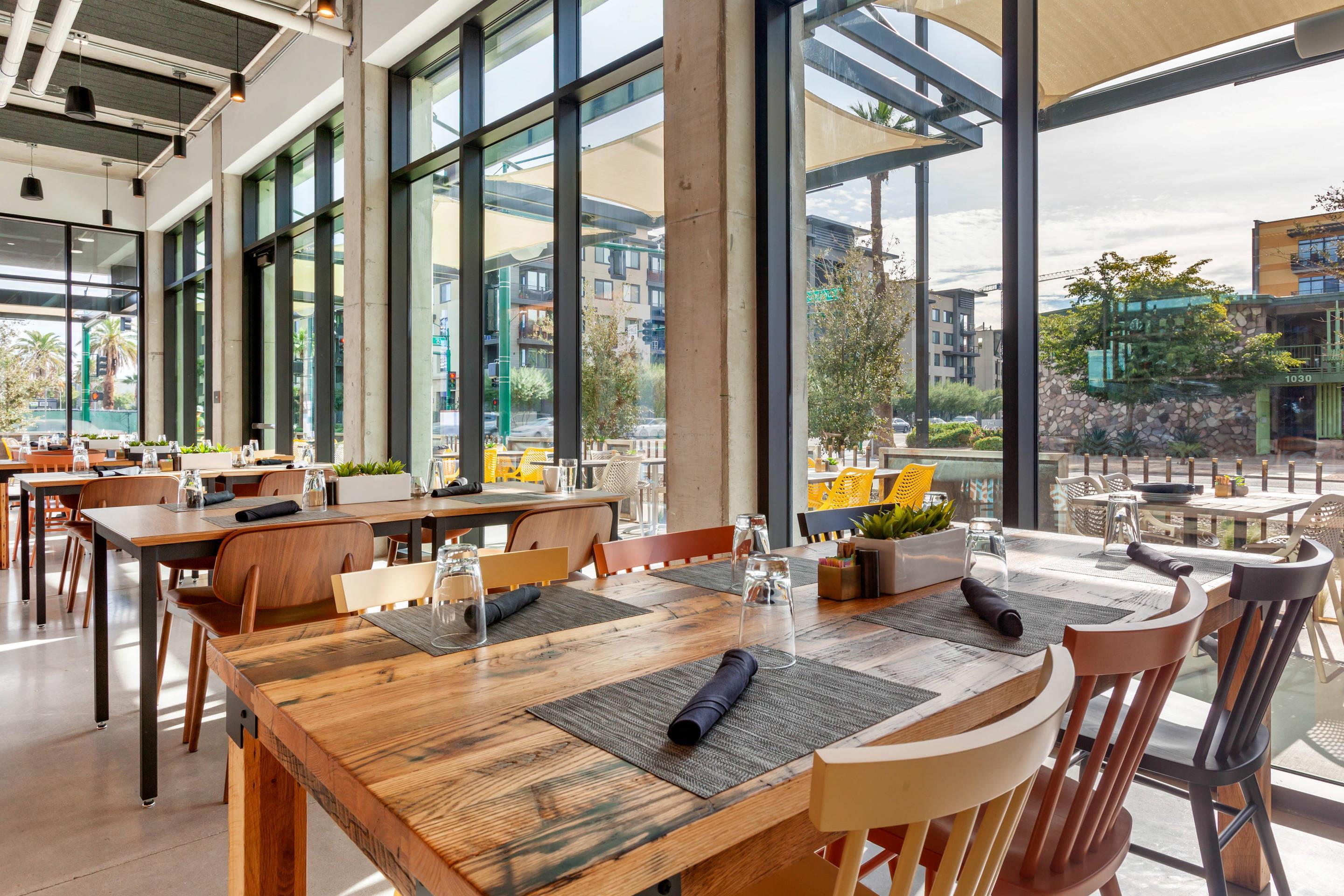 On-site restaurant | Cambria Hotel Downtown Phoenix Convention Center