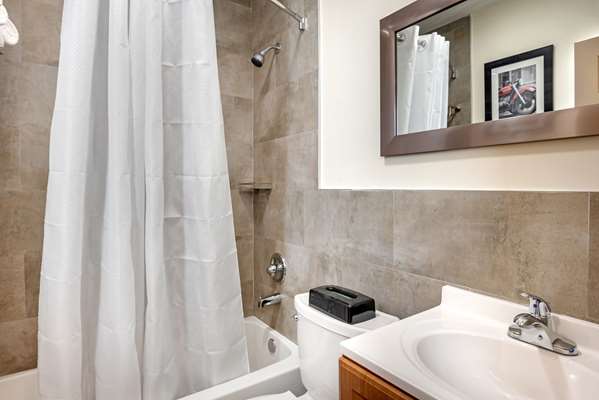  - Rodeway Inn Hollywood