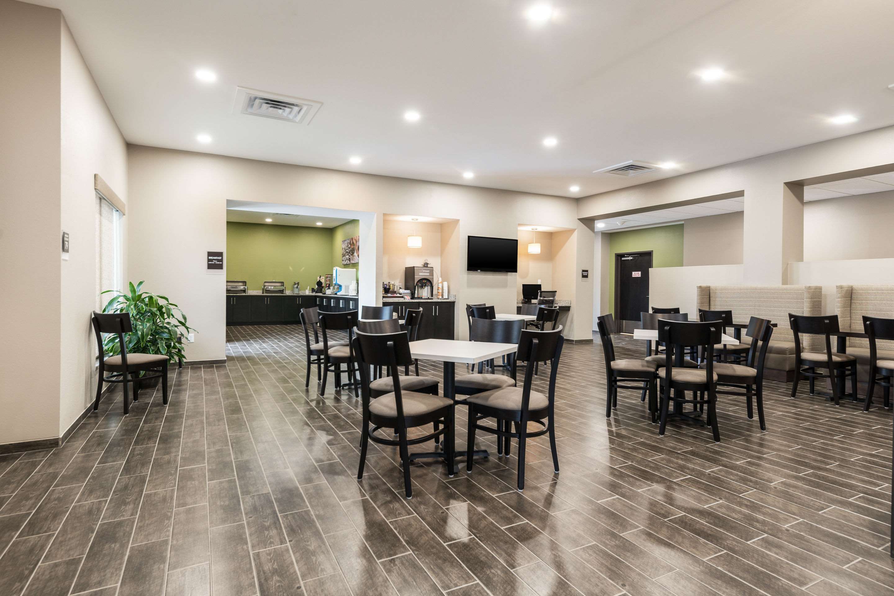 Breakfast area
