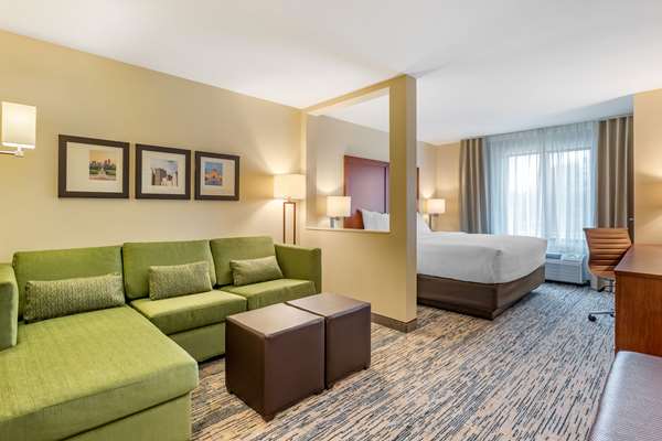 Suite - Comfort Inn & Suites West Des Moines - I-80, Exit 121