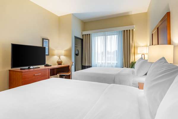  - Comfort Inn & Suites West Des Moines - I-80, Exit 121