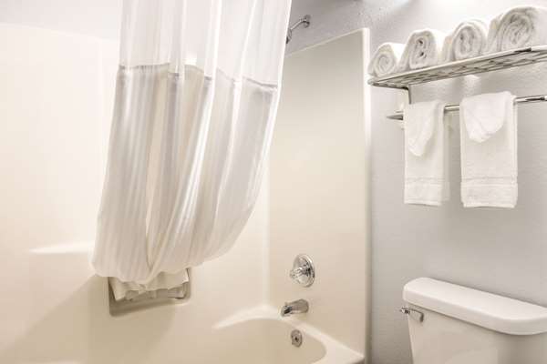  - Quality Inn Marquette