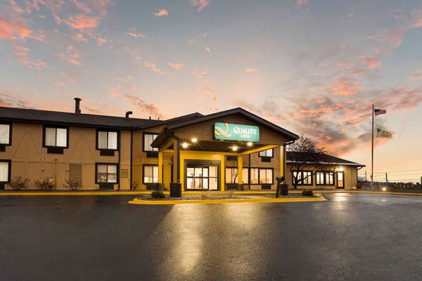 Exterior view - Quality Inn Marquette