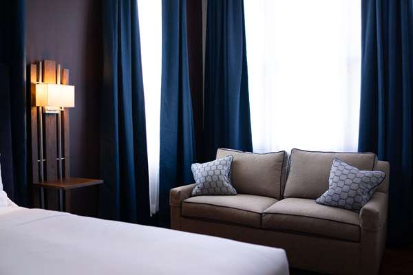 Suite - Esquire Hotel Gastonia