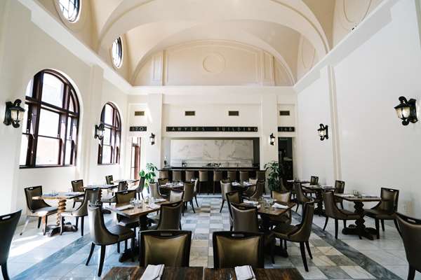 Restaurant - Esquire Hotel Gastonia