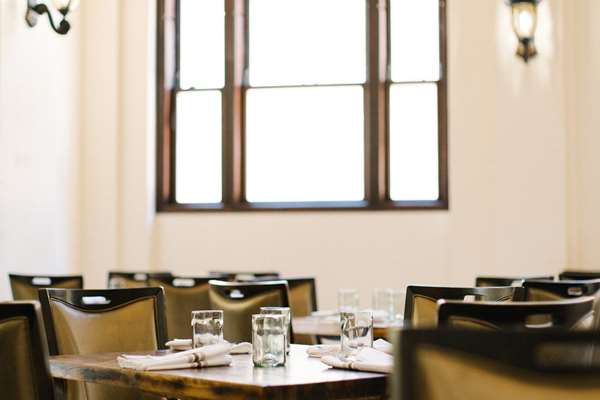 Restaurant - Esquire Hotel Gastonia