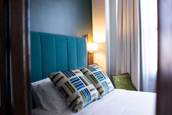  - Esquire Hotel Gastonia